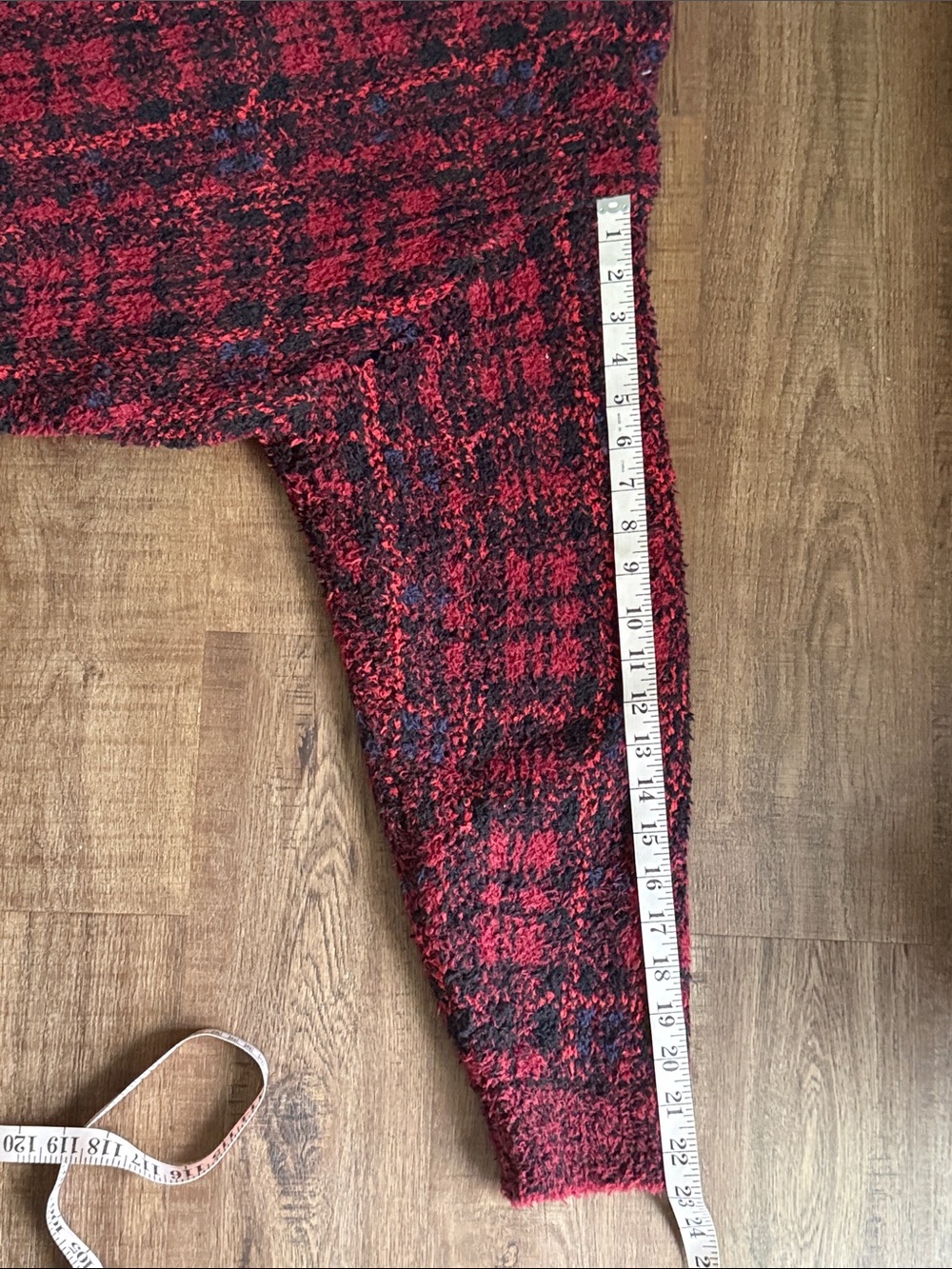 SKIMS Red and Black Plaid Cozy Oversized Crewneck Pullover Sz L/XL NWT - Picture 7 of 7